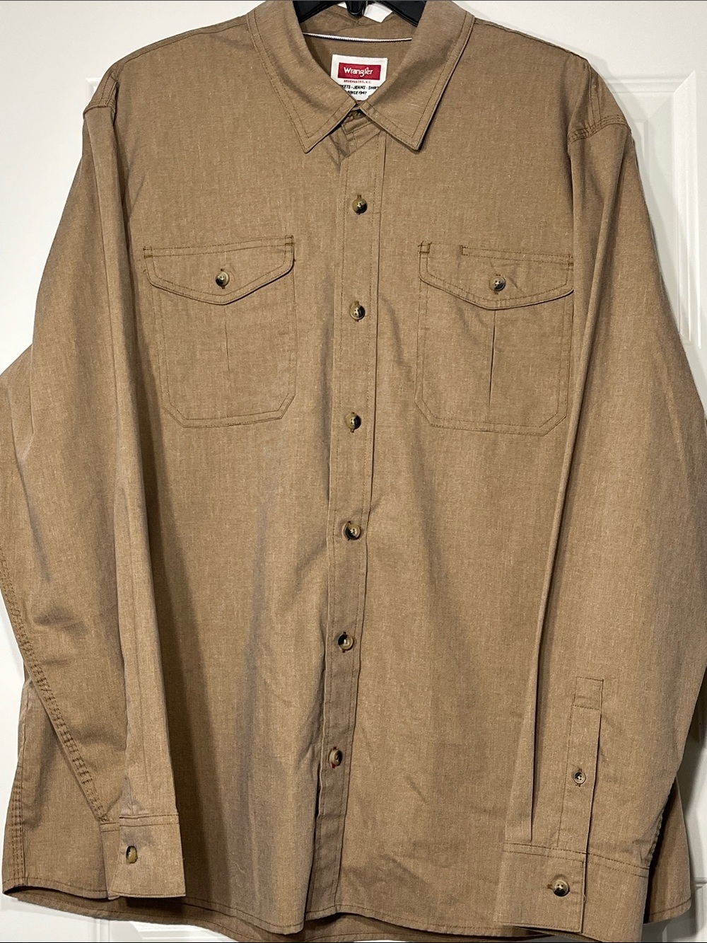 Wrangler XL Tan Long Sleeve Button Up Work Shirt Utility Western